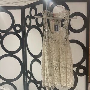 NEW crochet top never worn tags attached